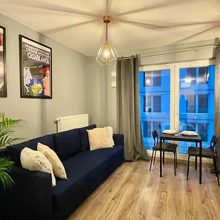 Witold's By The River Apartment *